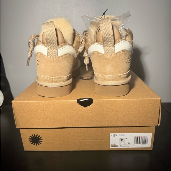 UGG lowmel sand size 11 Women - Picture 4 of 7